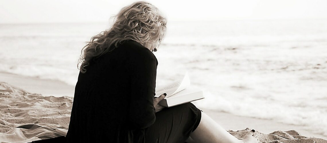 Pixabay_read-369040_1920_makunin